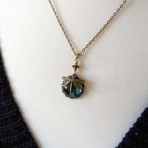 Retro Dragonfly Pendant Necklace – Green Crystal Ladies’ Jewelry