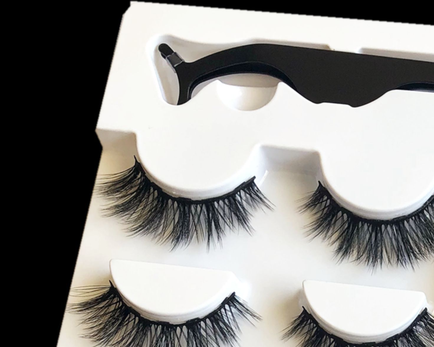 Magnetic False Eyelashes – Fashionable Reusable Eye Lash Set