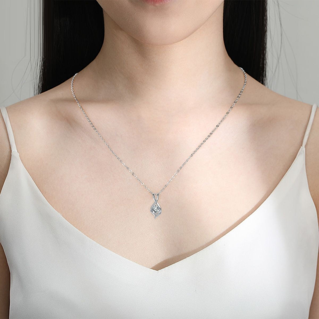 Infinite Bright Inlaid Fashion Necklace